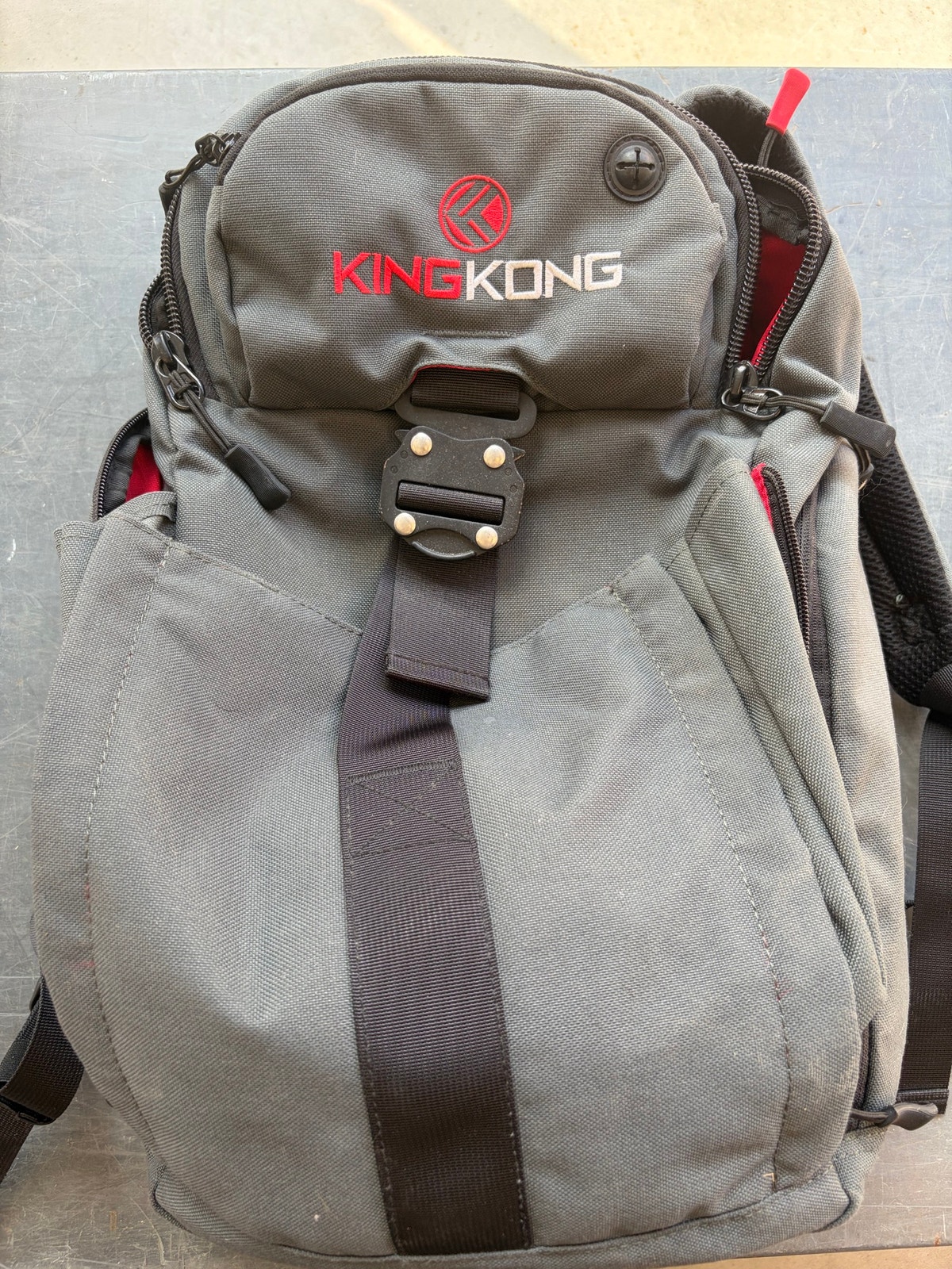 Knkg King Kong Gym Backpack Gray Preowned